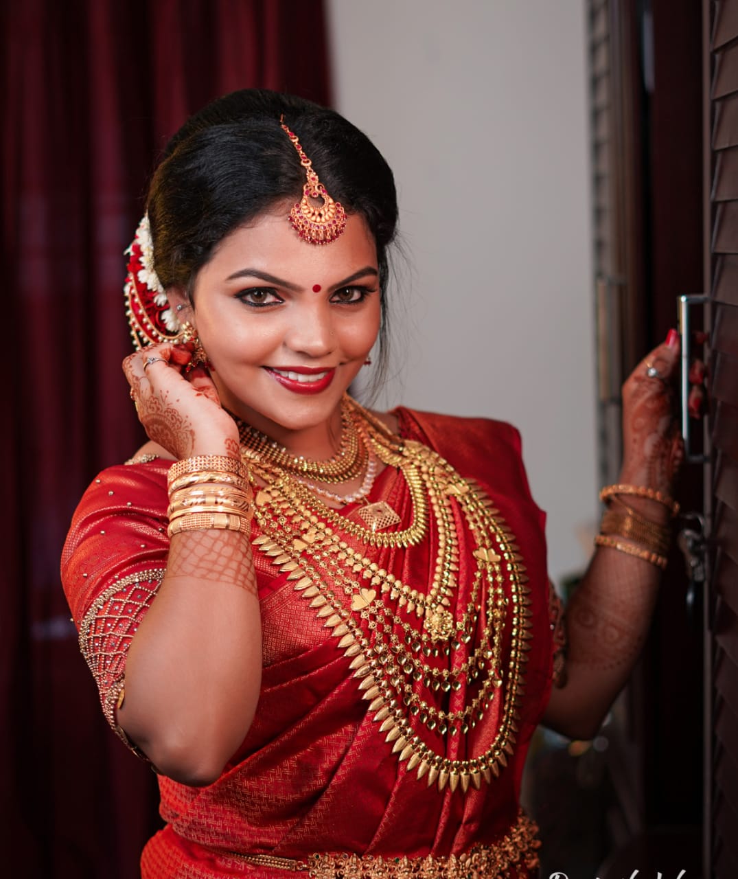 SHE BEAUTY PARLOUR POOKKAD