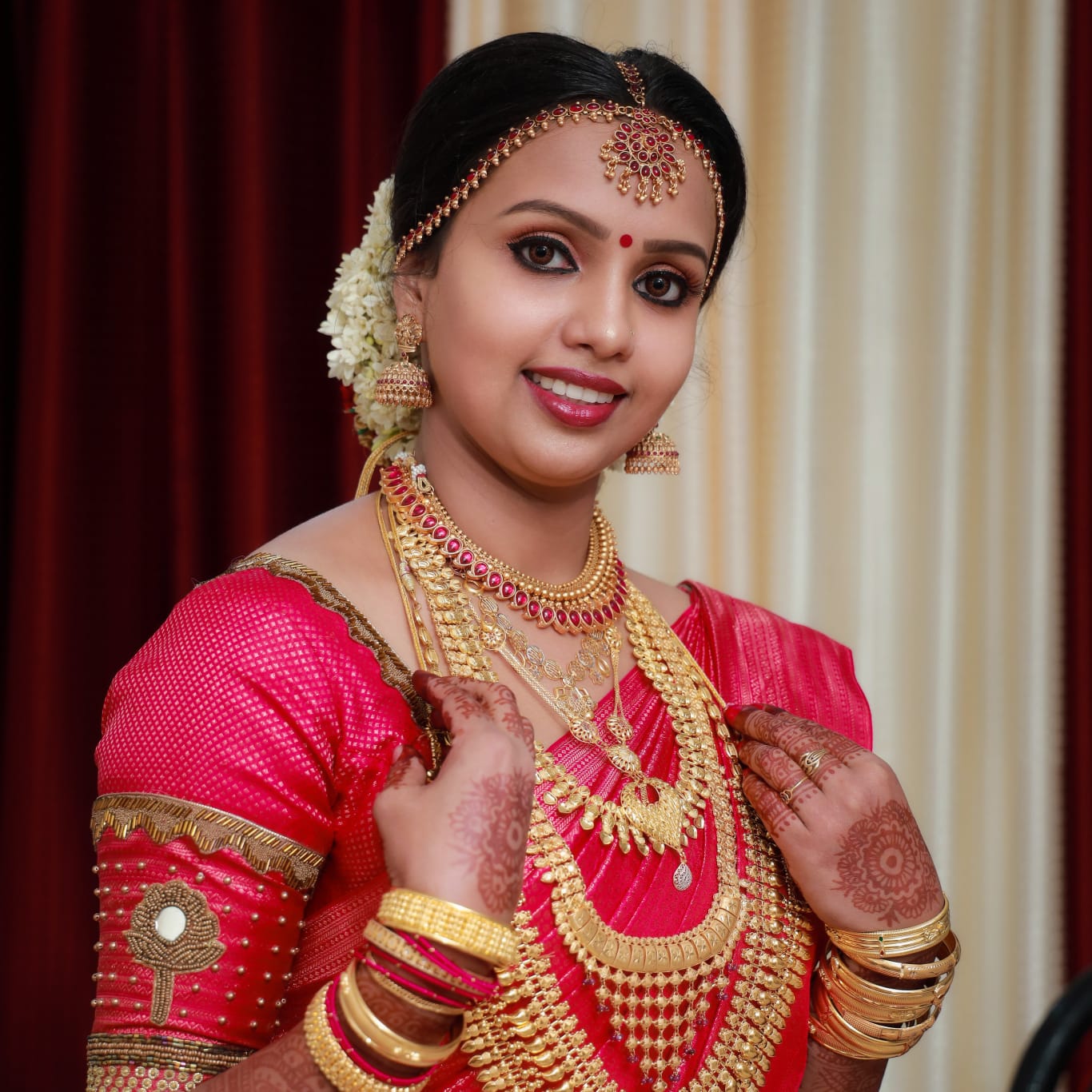 SHE BEAUTY PARLOUR POOKKAD